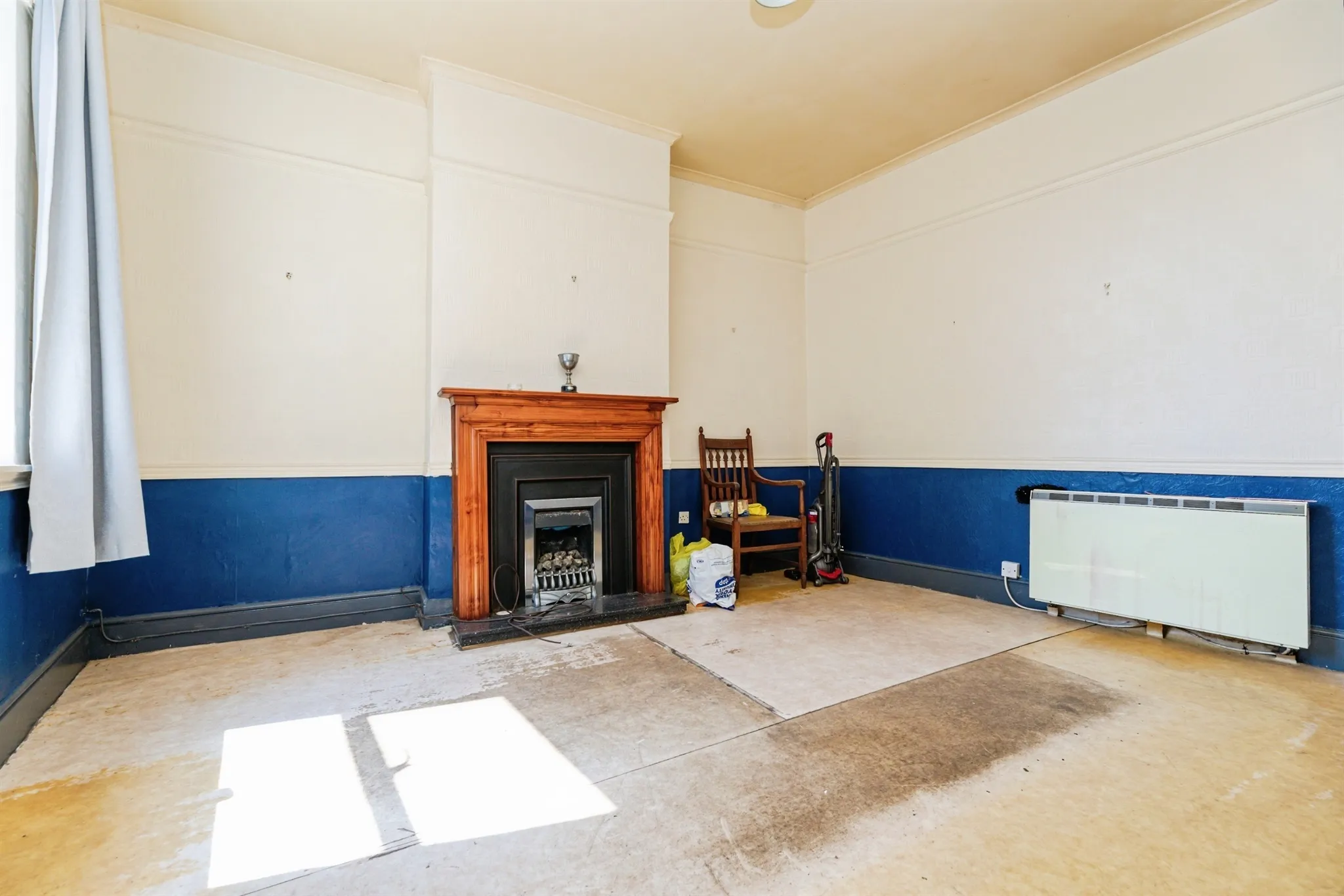 3 bed End of Terrace