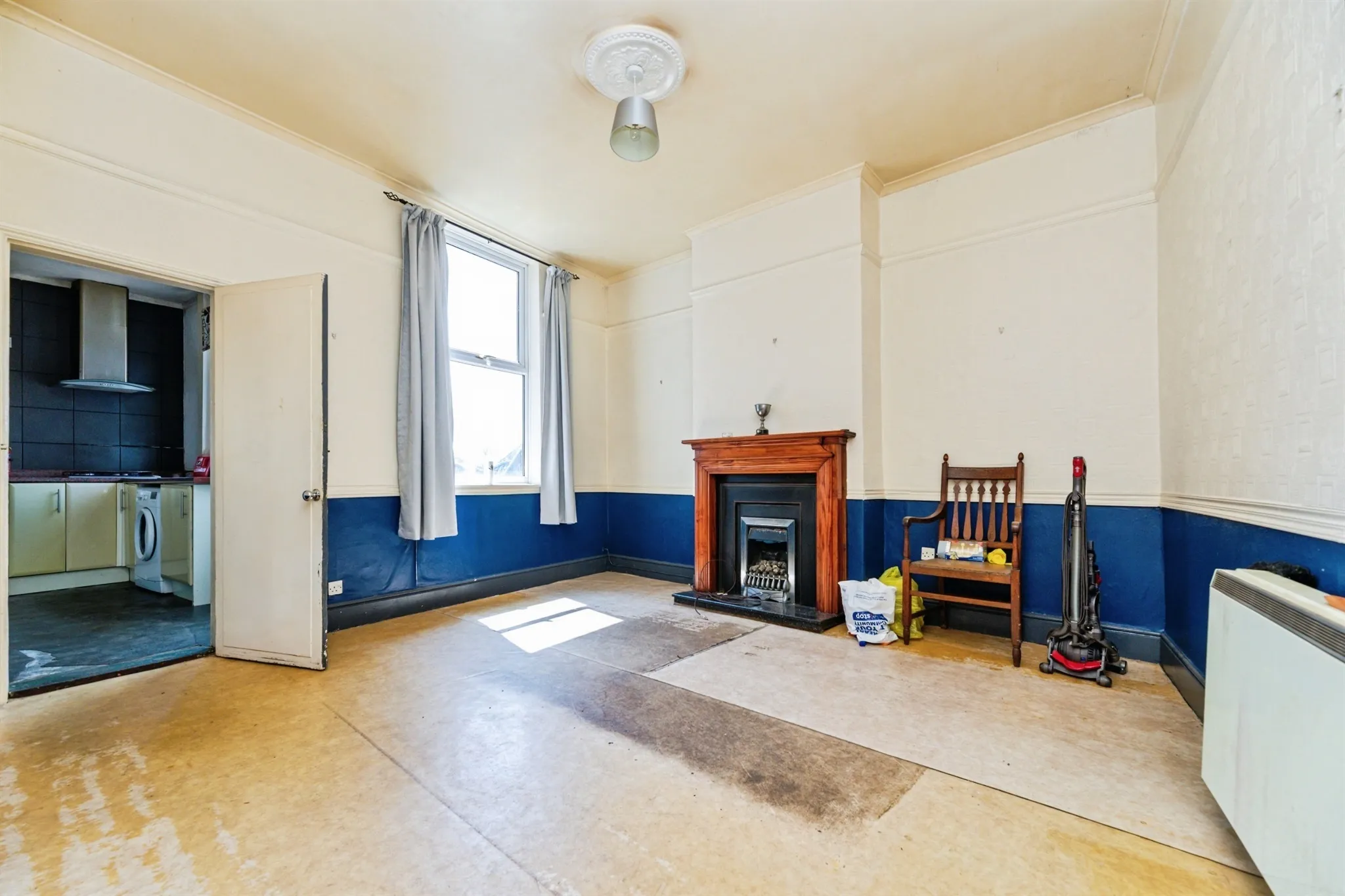 3 bed End of Terrace