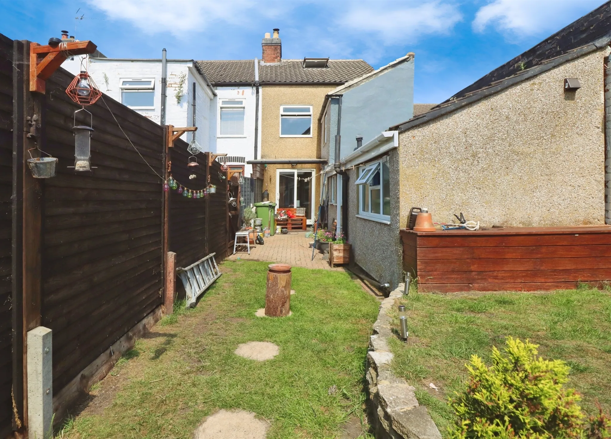 4 bed Terraced
