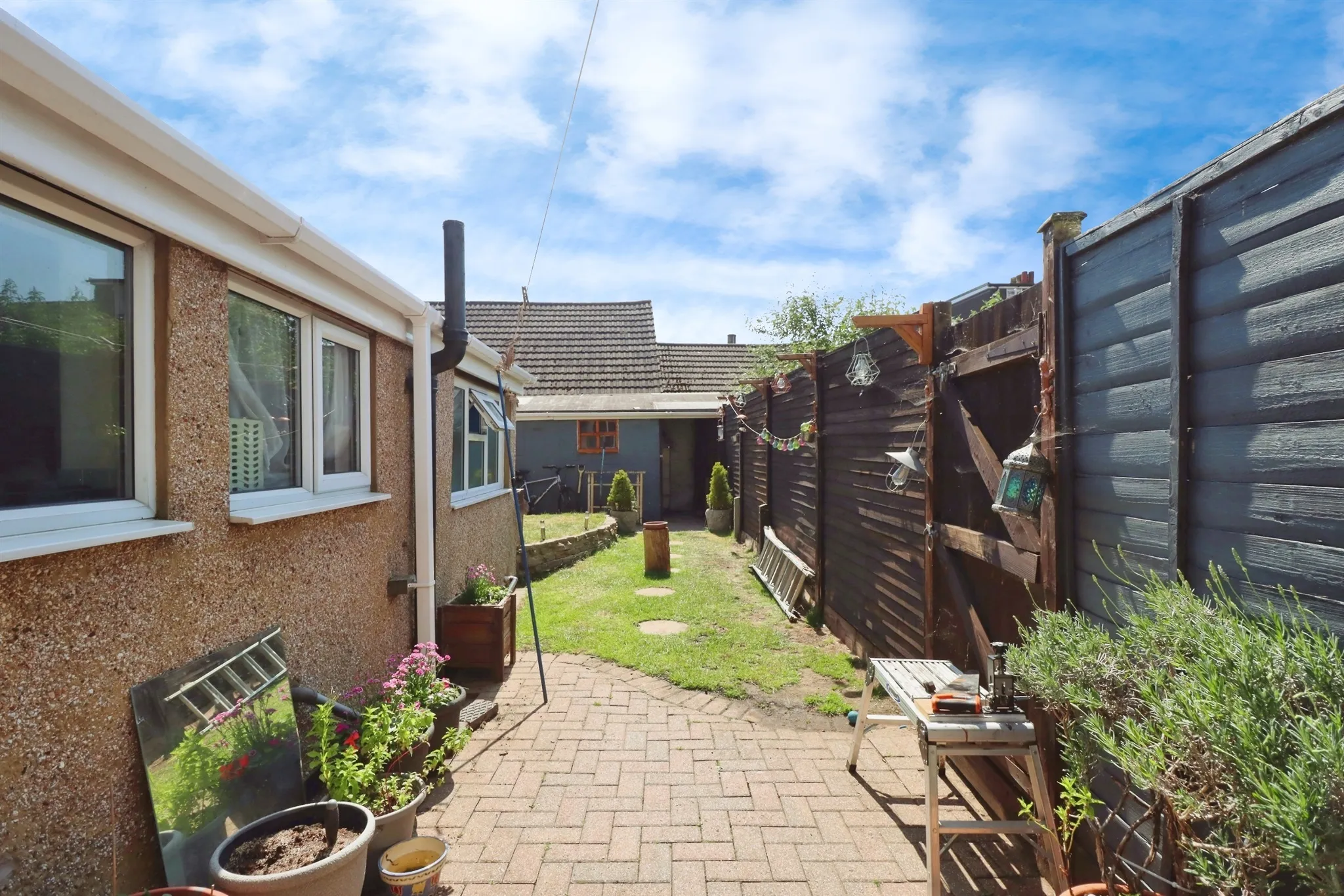 4 bed Terraced