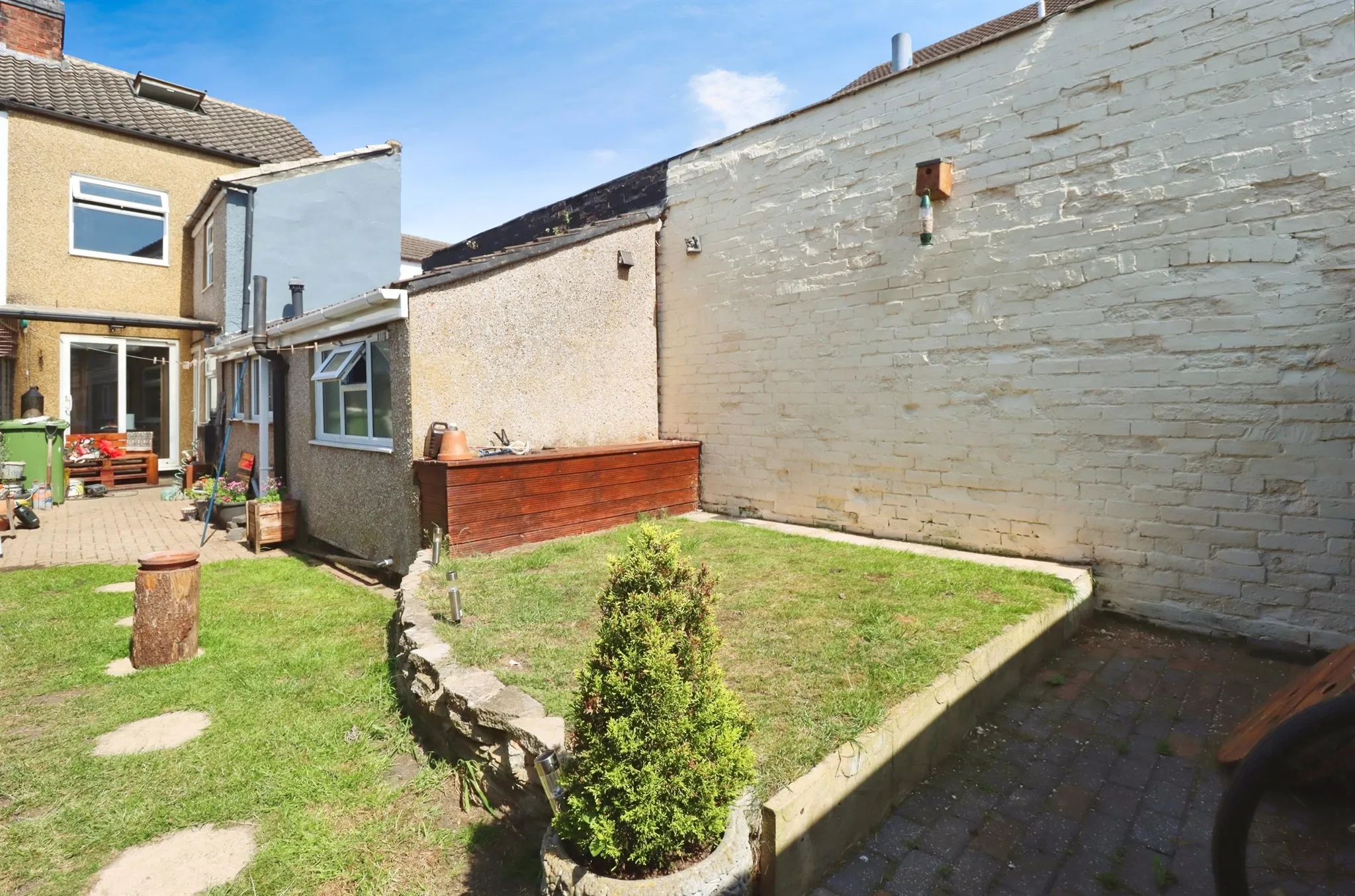 4 bed Terraced