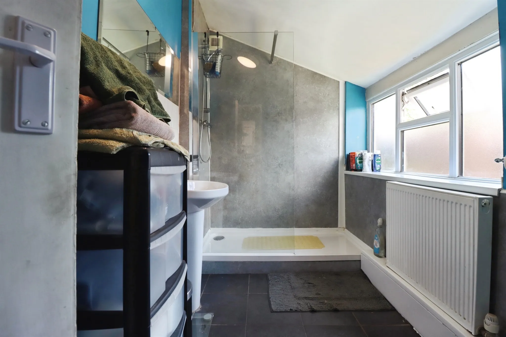 4 bed Terraced
