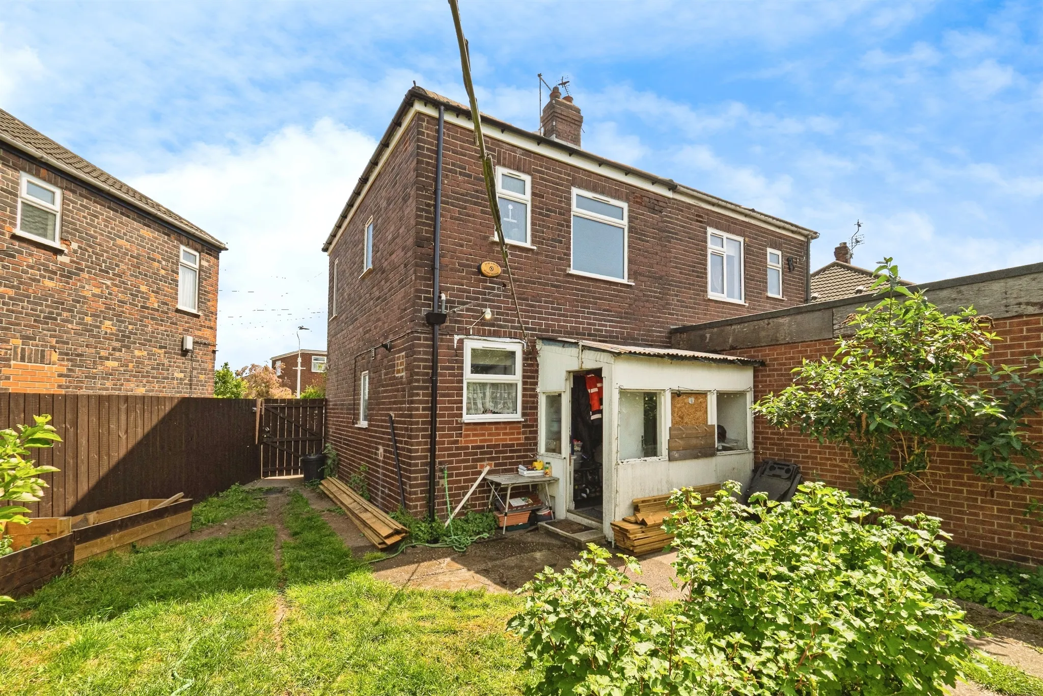 2 bed Semi-Detached