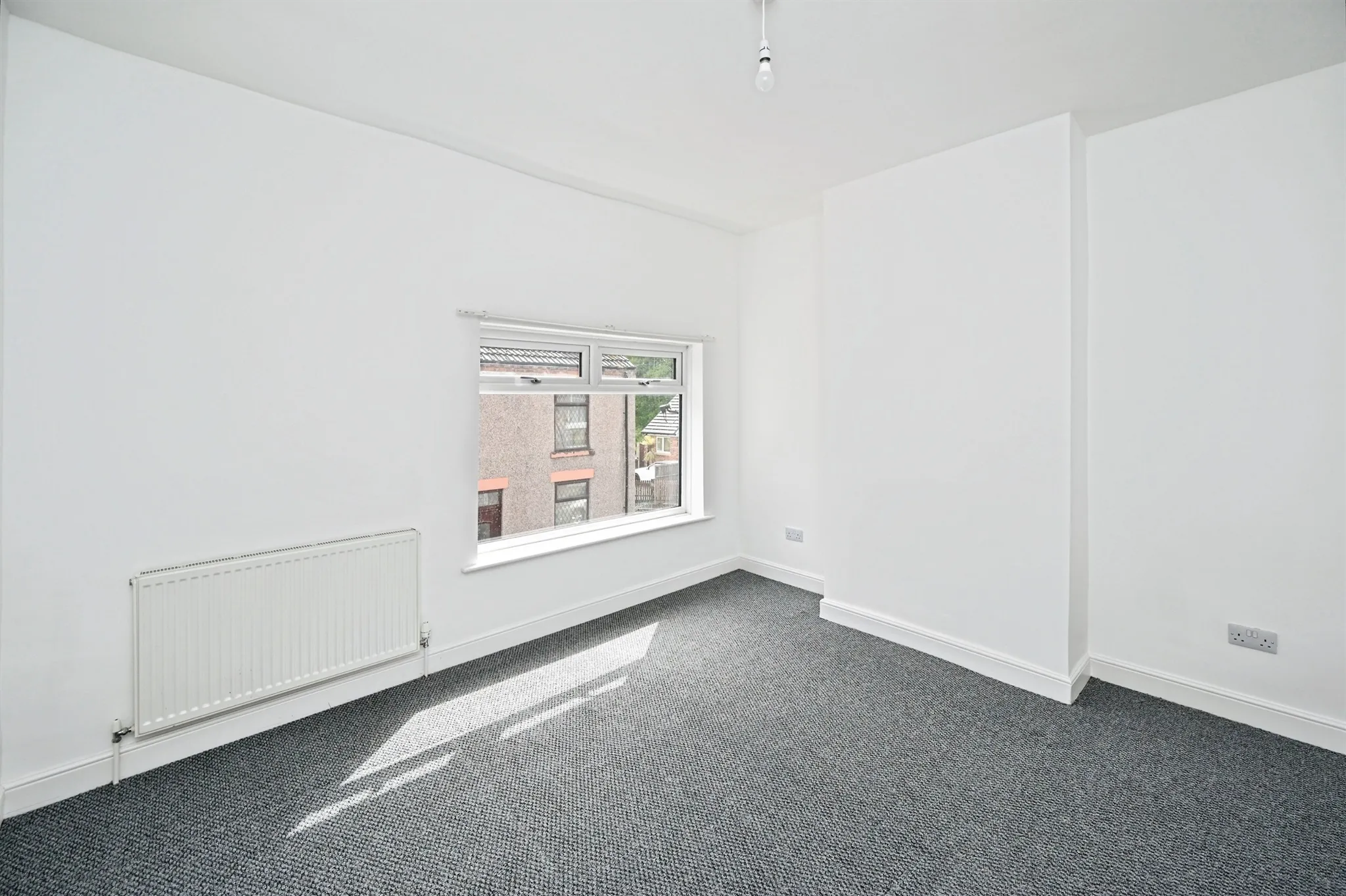 2 bed Terraced