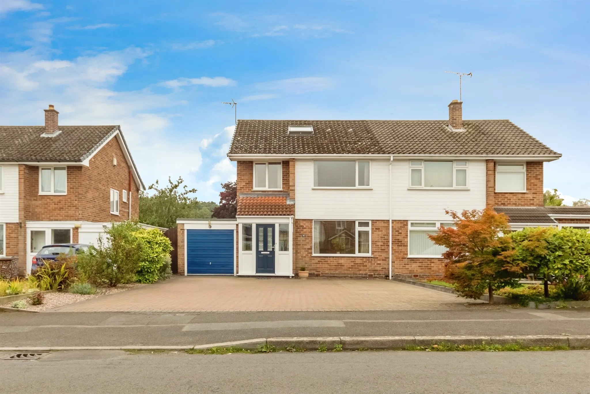 4 bed Semi-Detached