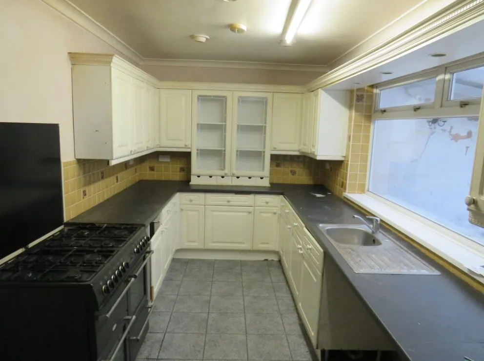 4 bed Detached