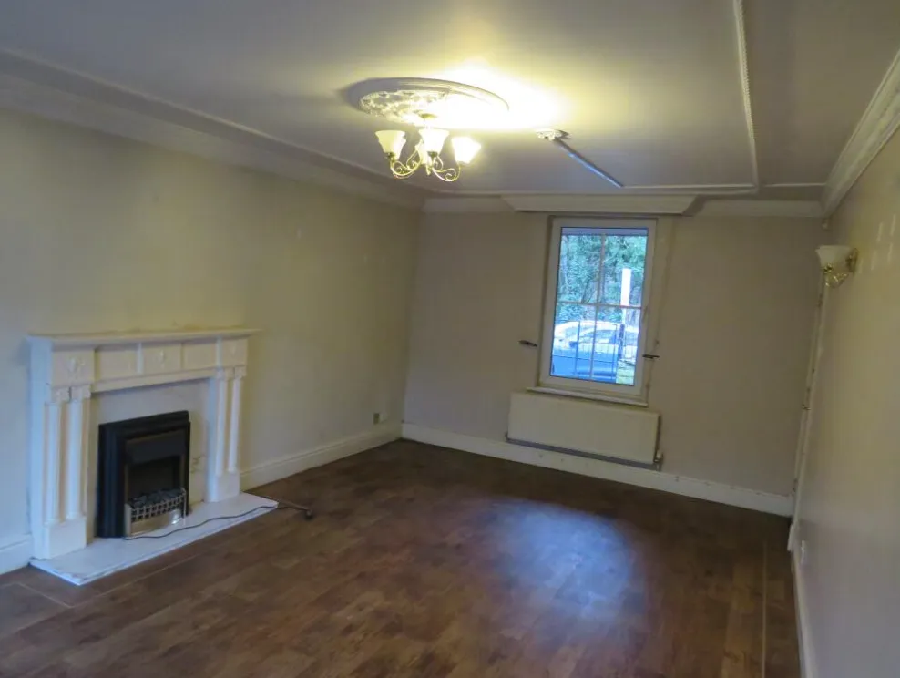 4 bed Detached