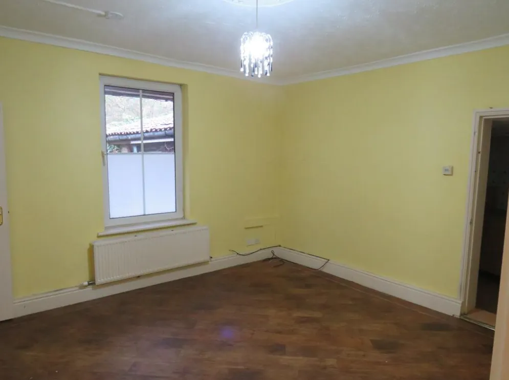 4 bed Detached