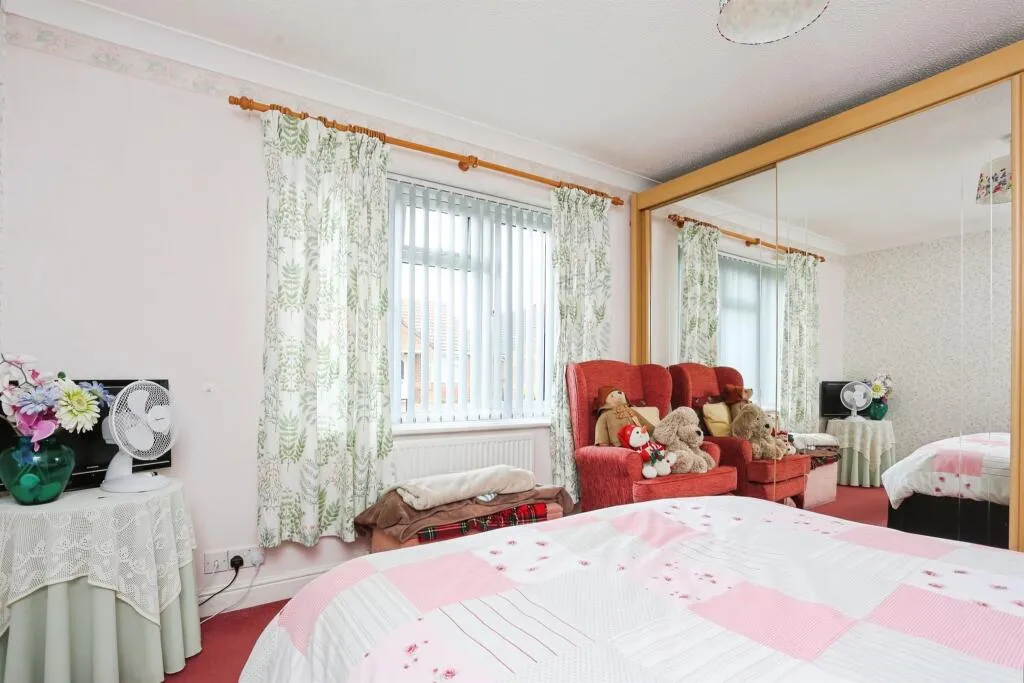 2 bed Detached