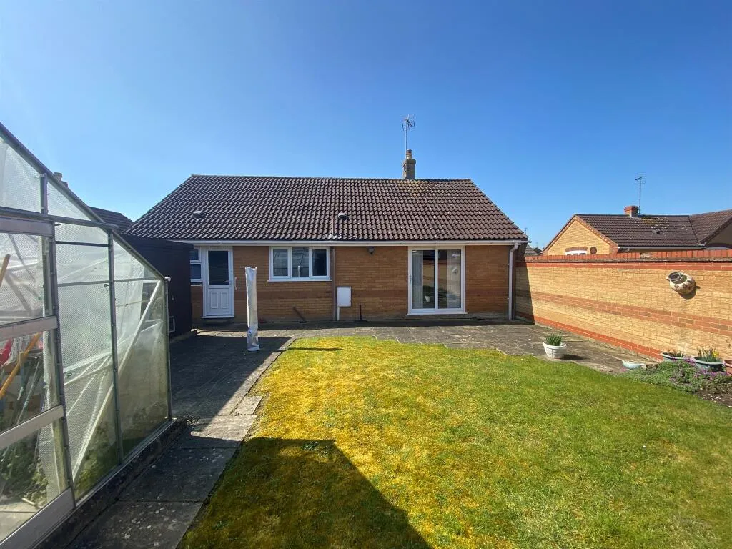 2 bed Detached