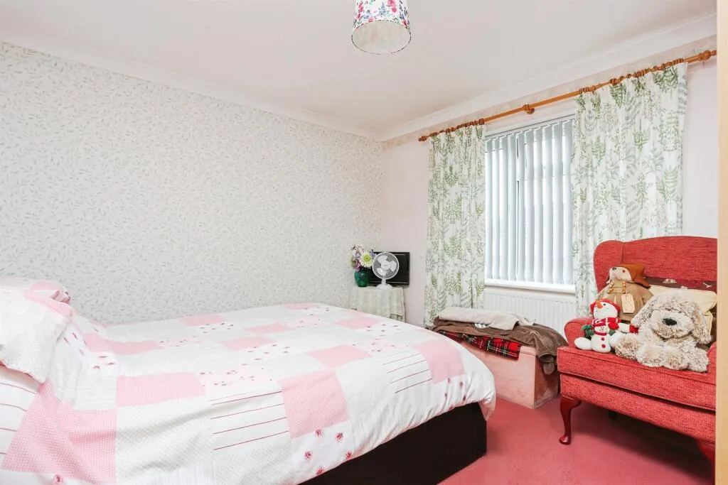 2 bed Detached