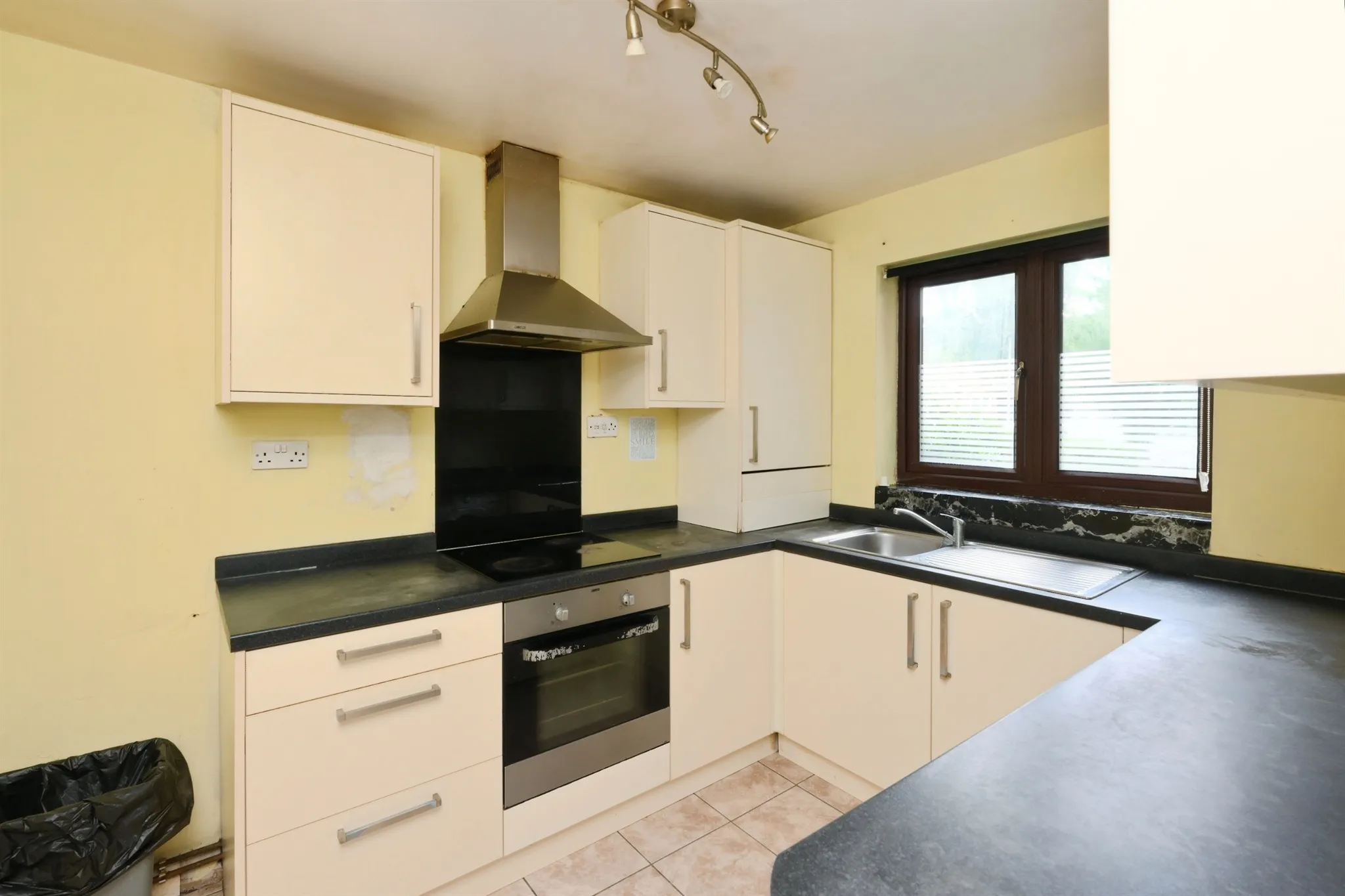 1 bed Ground Flat