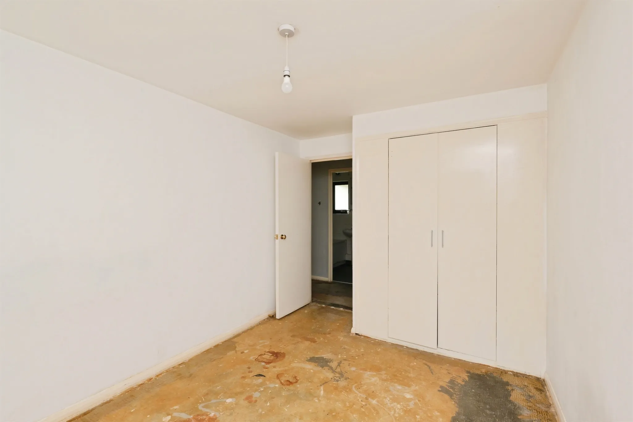 1 bed Ground Flat