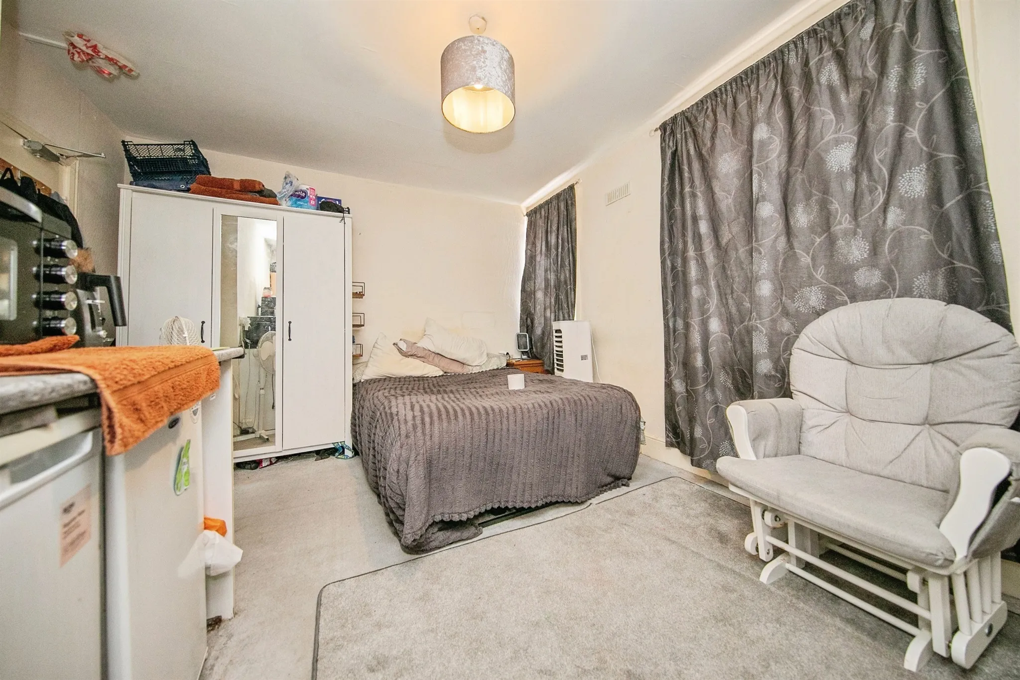 5 bed Semi-Detached