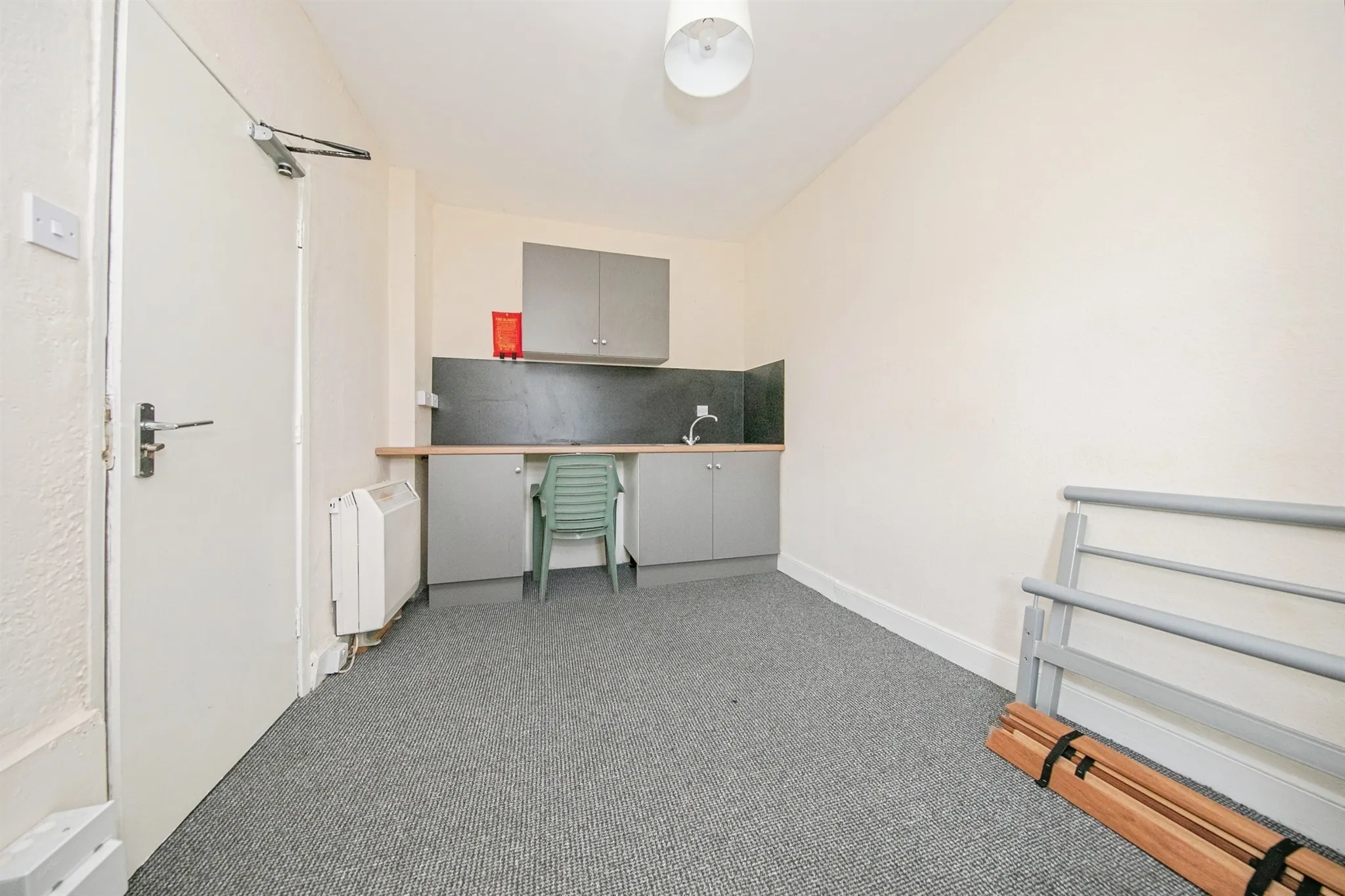 5 bed Semi-Detached