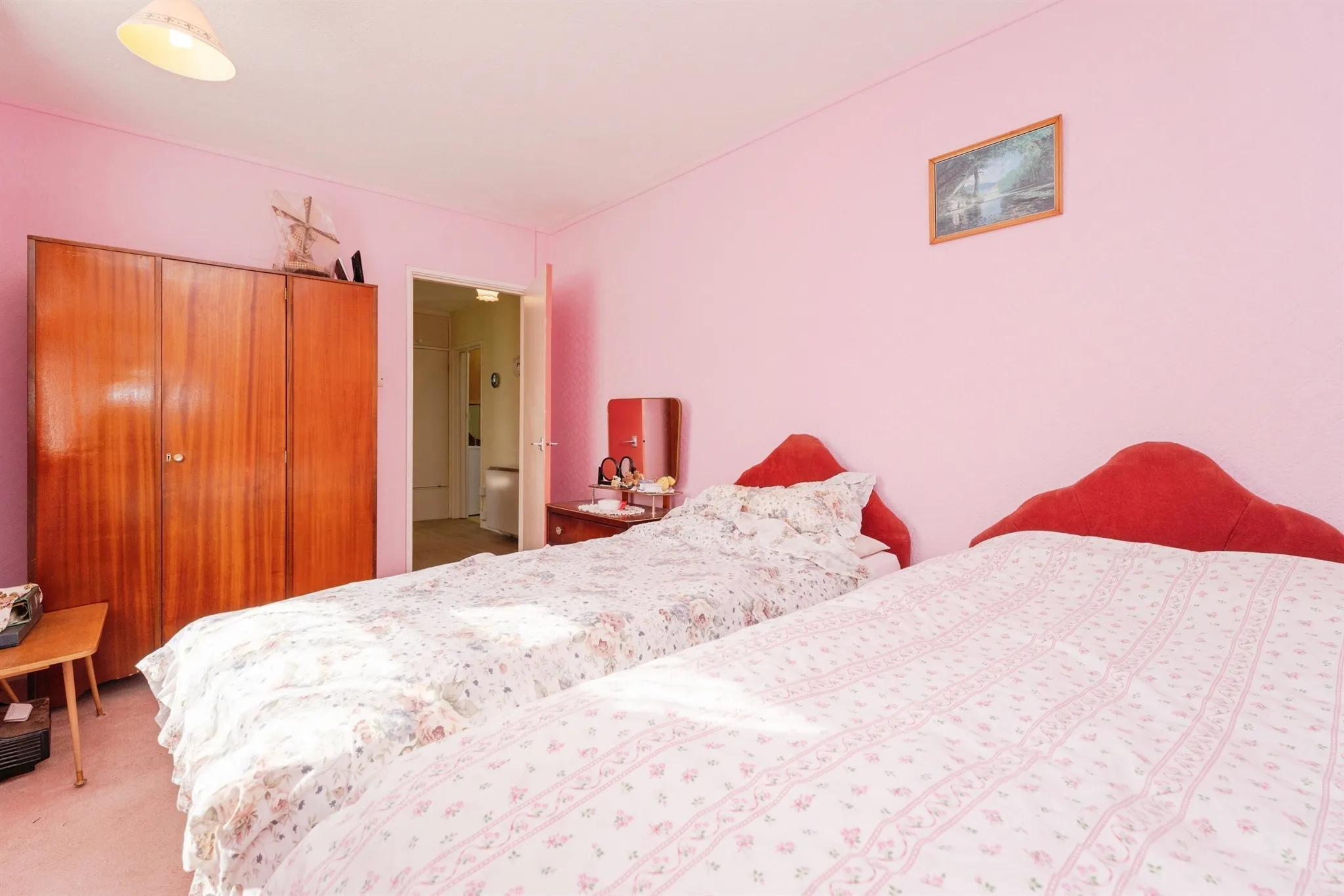 2 bed Semi-Detached