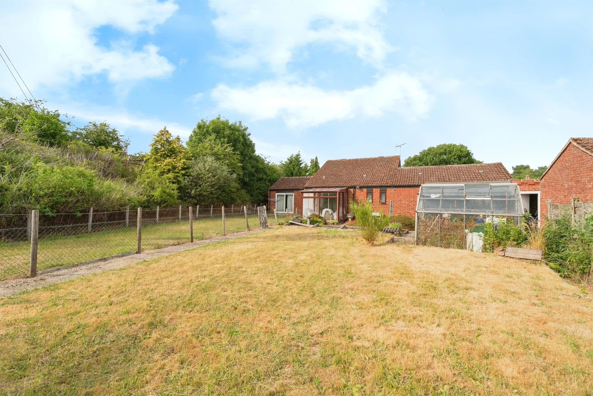 2 bed Semi-Detached