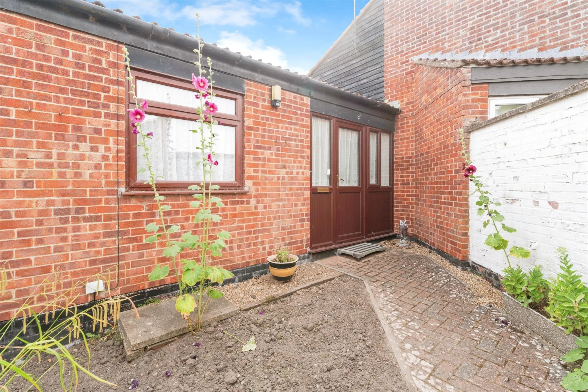 2 bed Semi-Detached