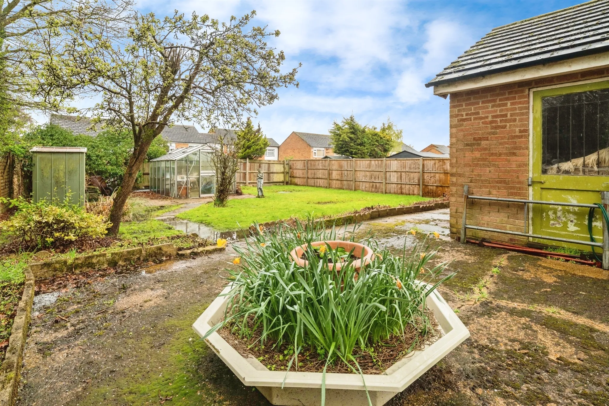 2 bed Detached Bungalow