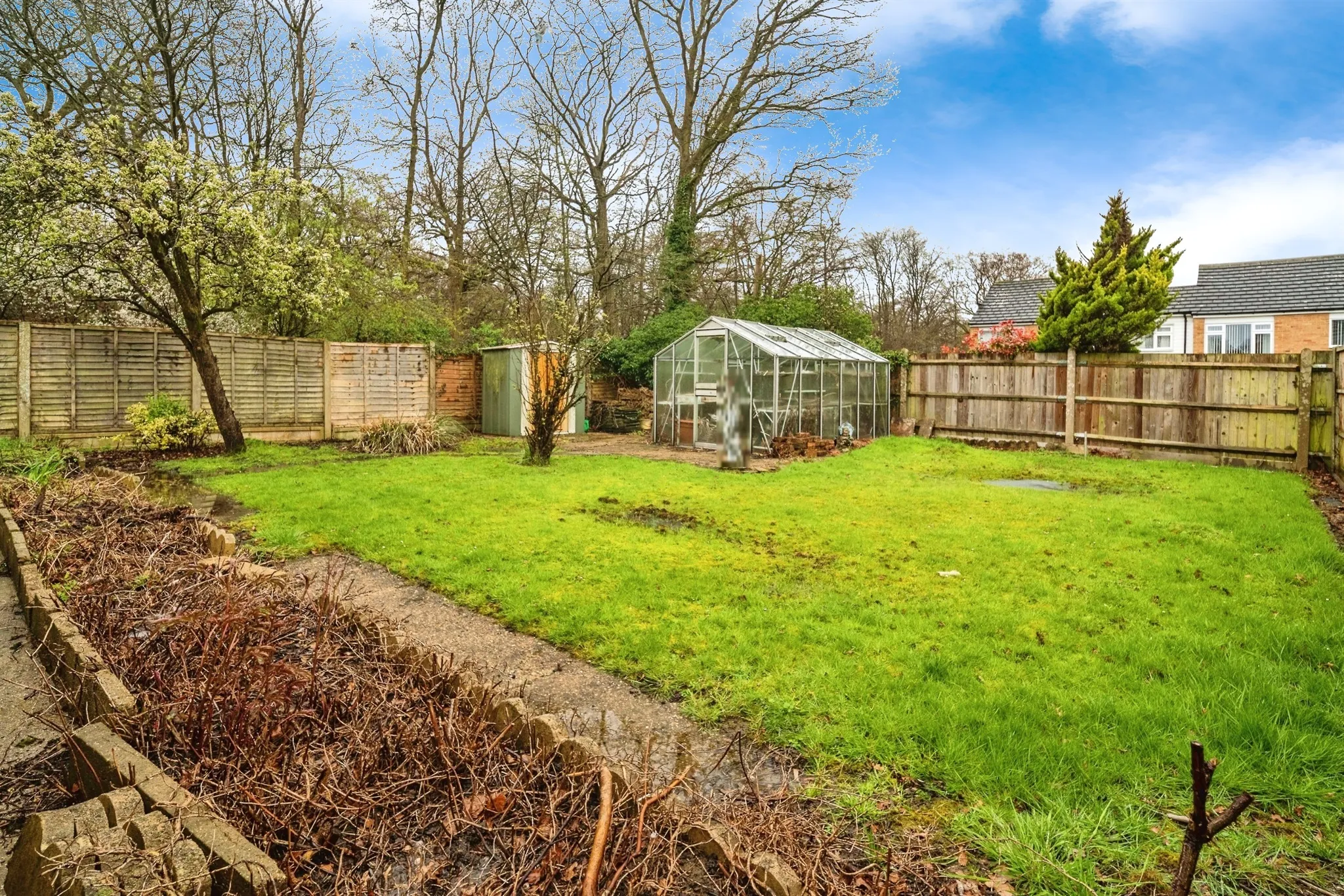 2 bed Detached Bungalow