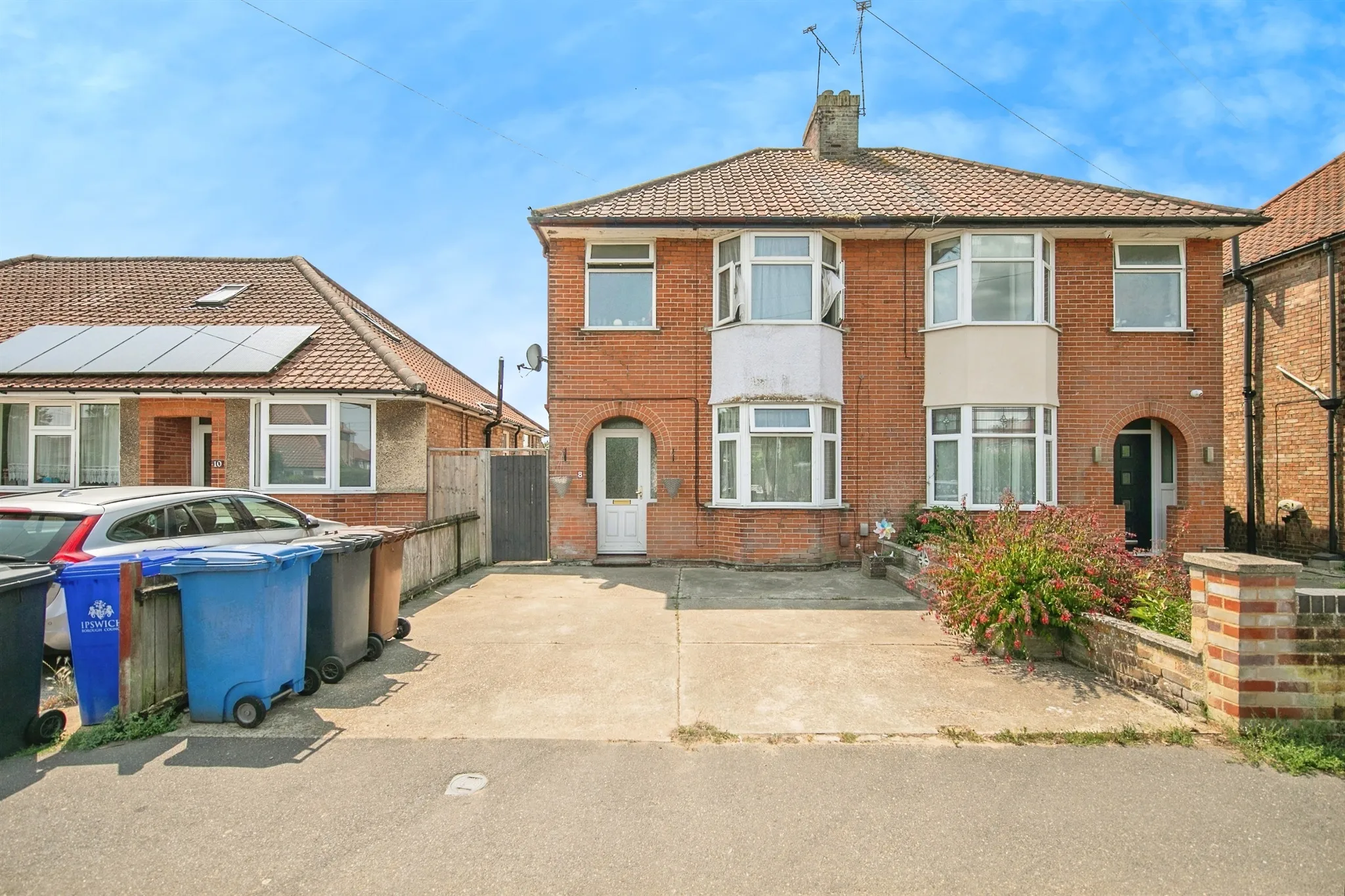 3 bed Semi-Detached