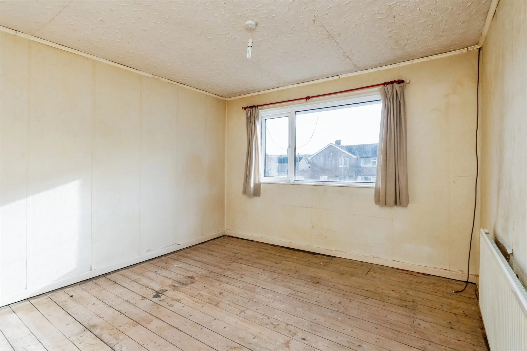 3 bed End of Terrace