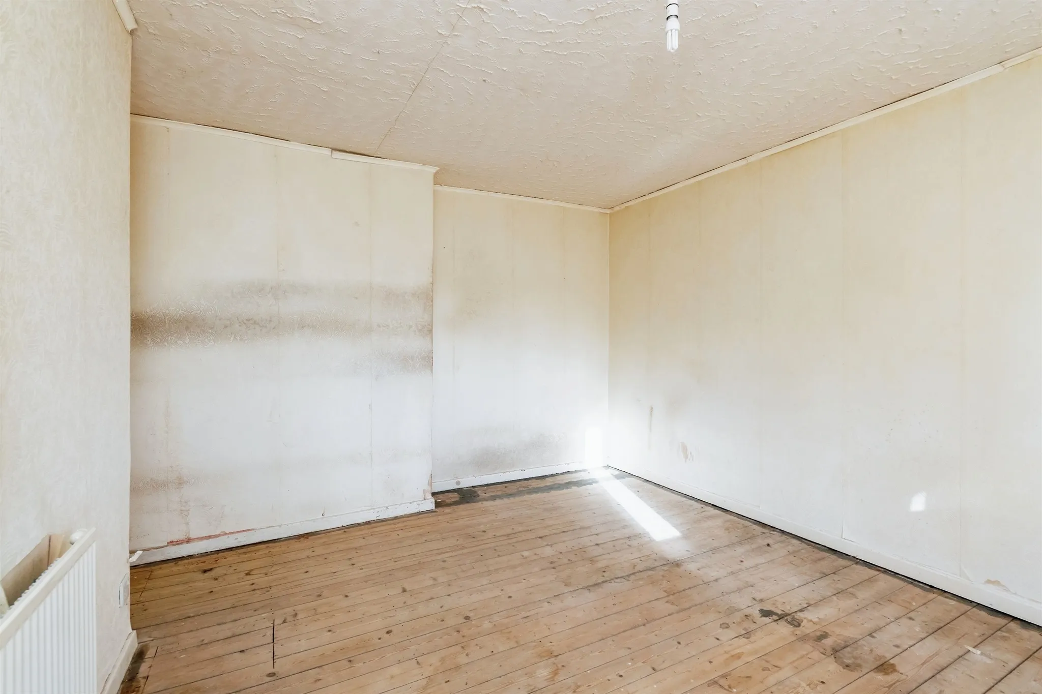 3 bed End of Terrace