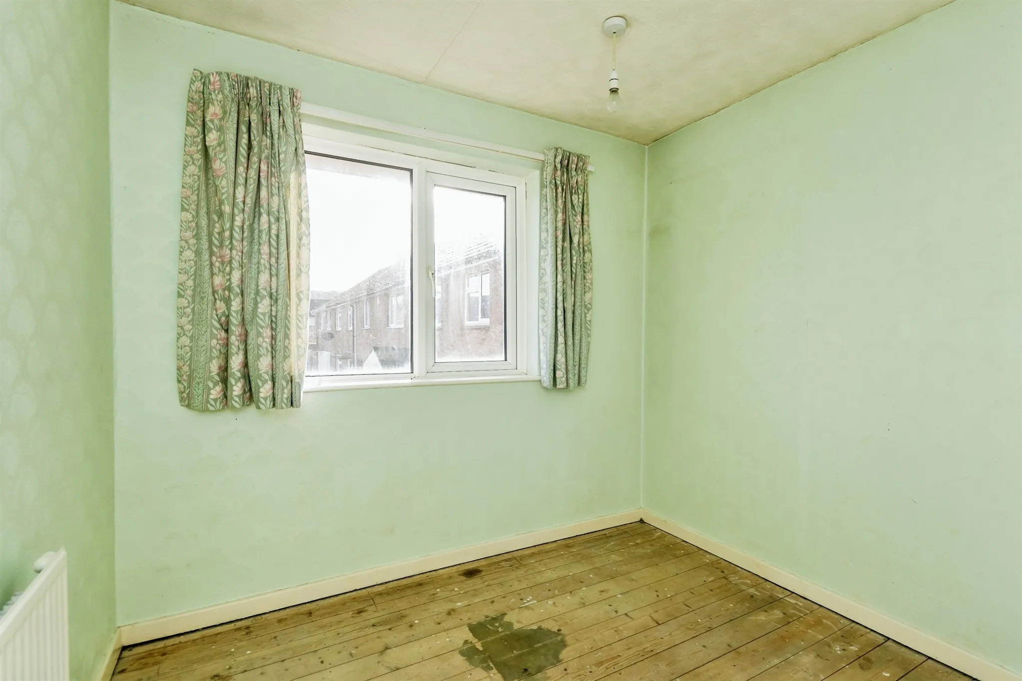 3 bed End of Terrace