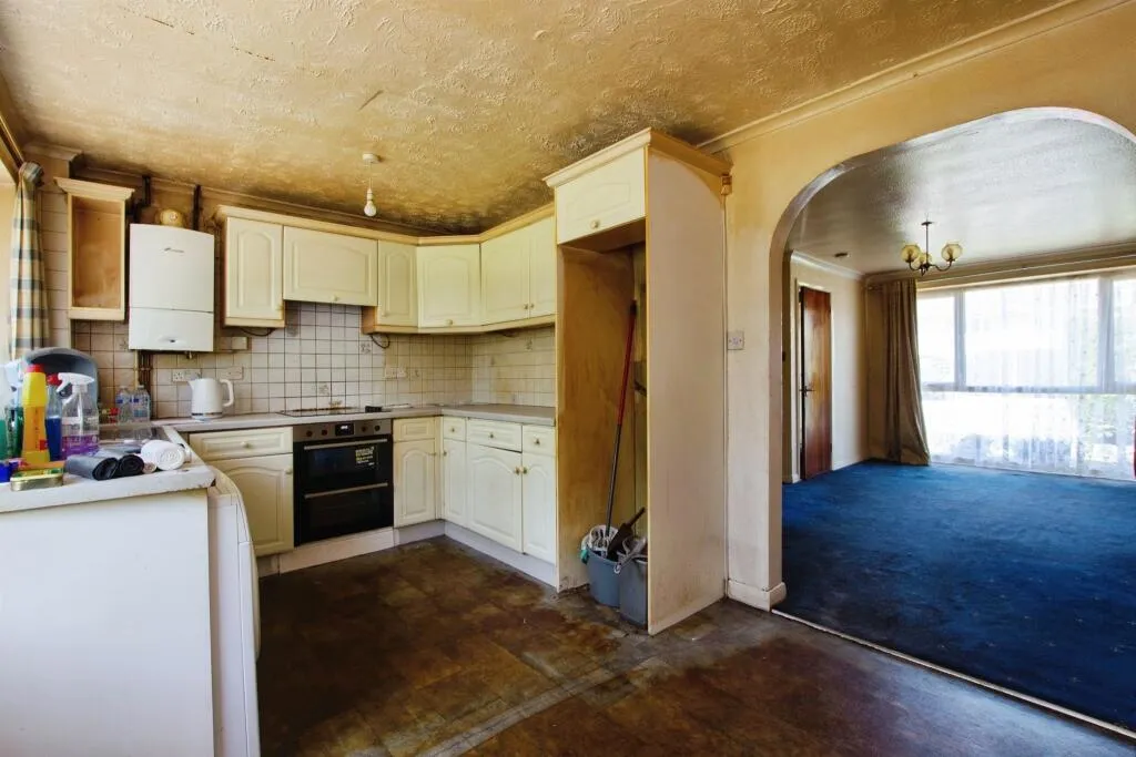 3 bed Semi-Detached