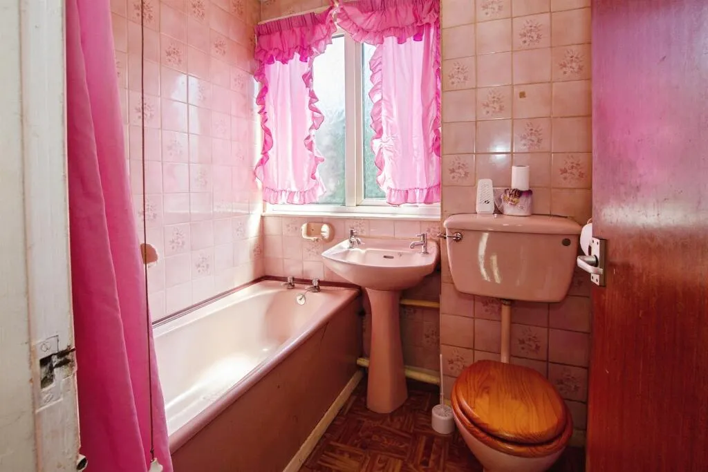 3 bed Semi-Detached
