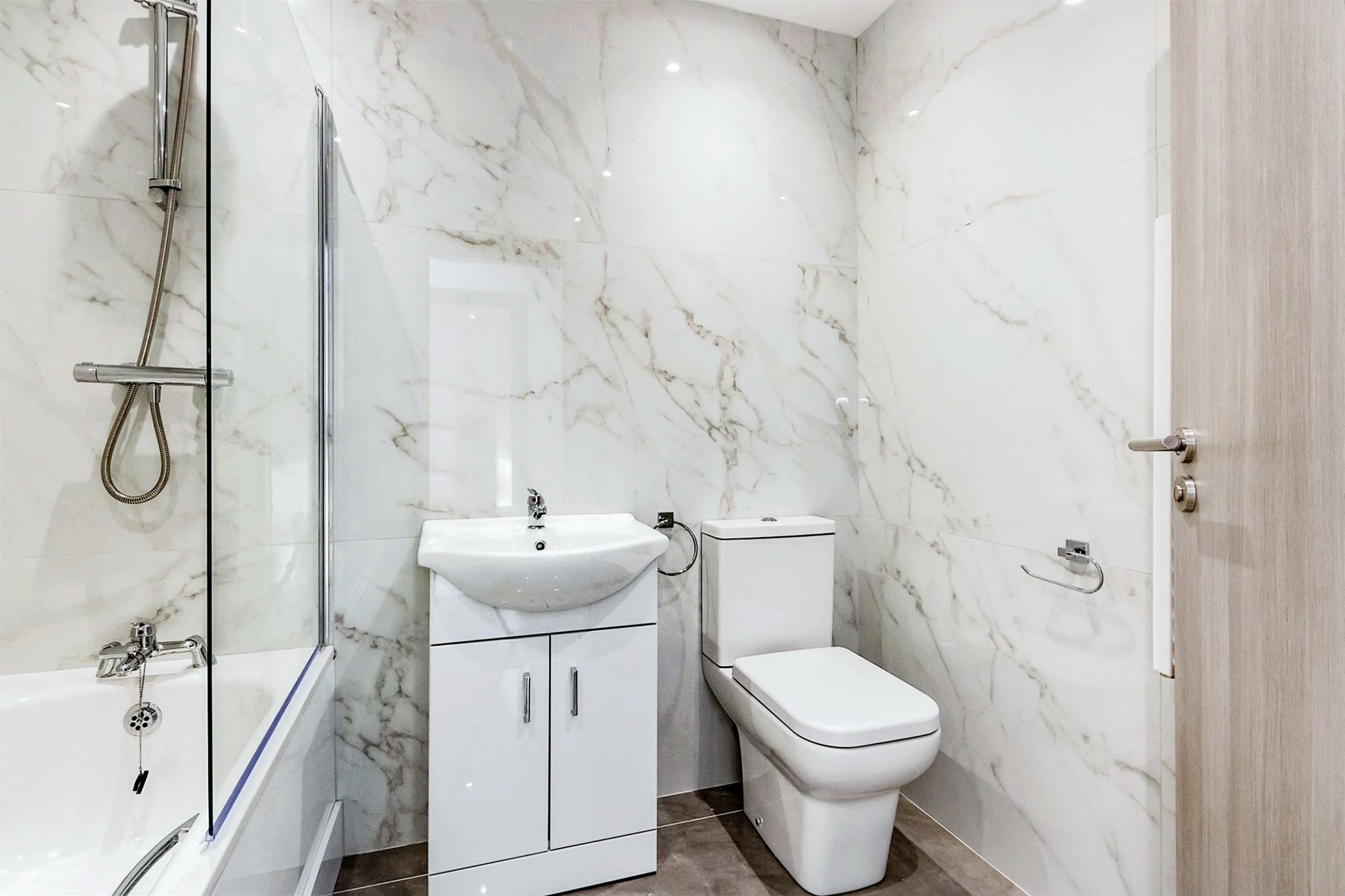 1 bed Ground Flat
