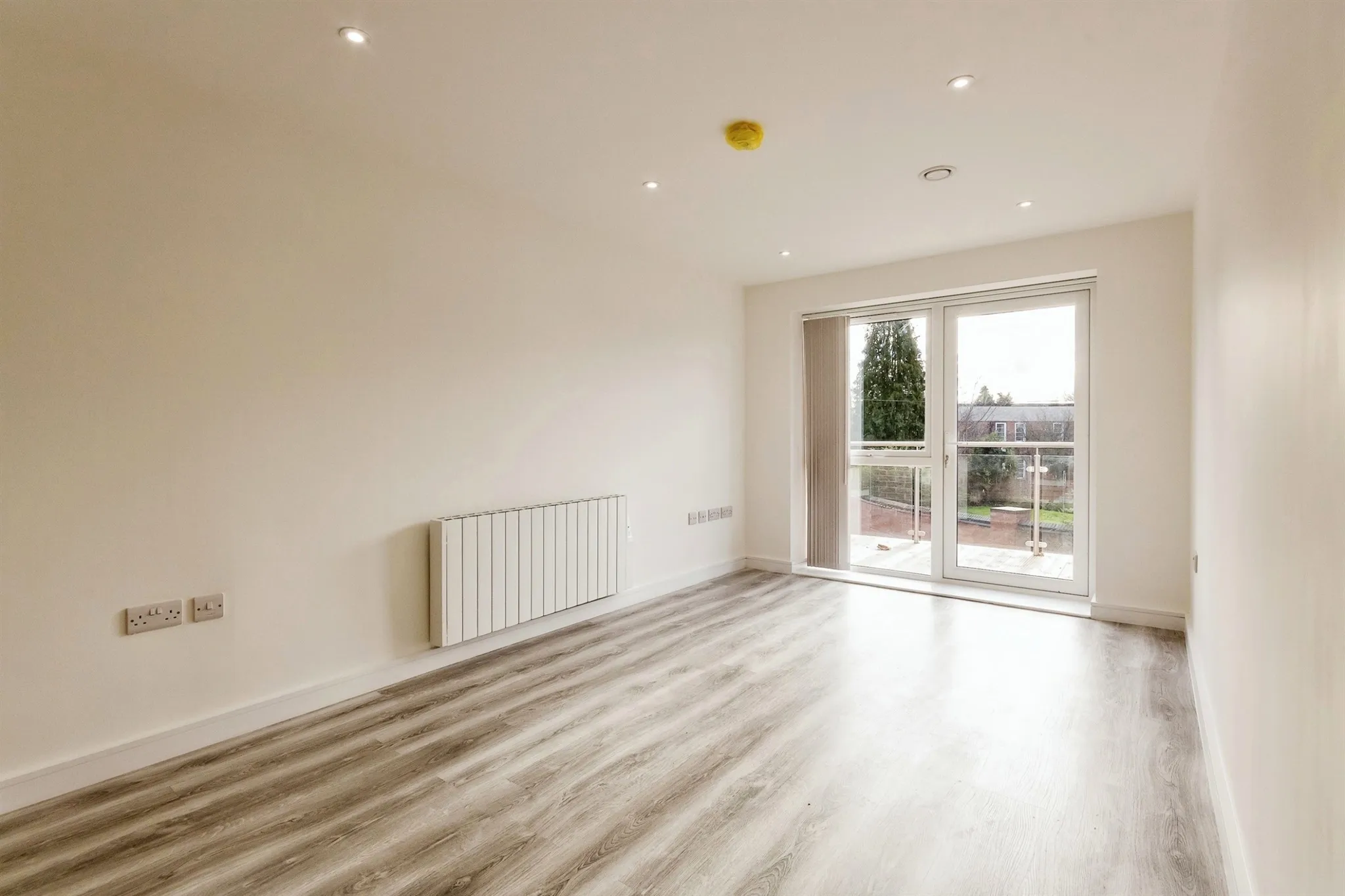 1 bed Ground Flat