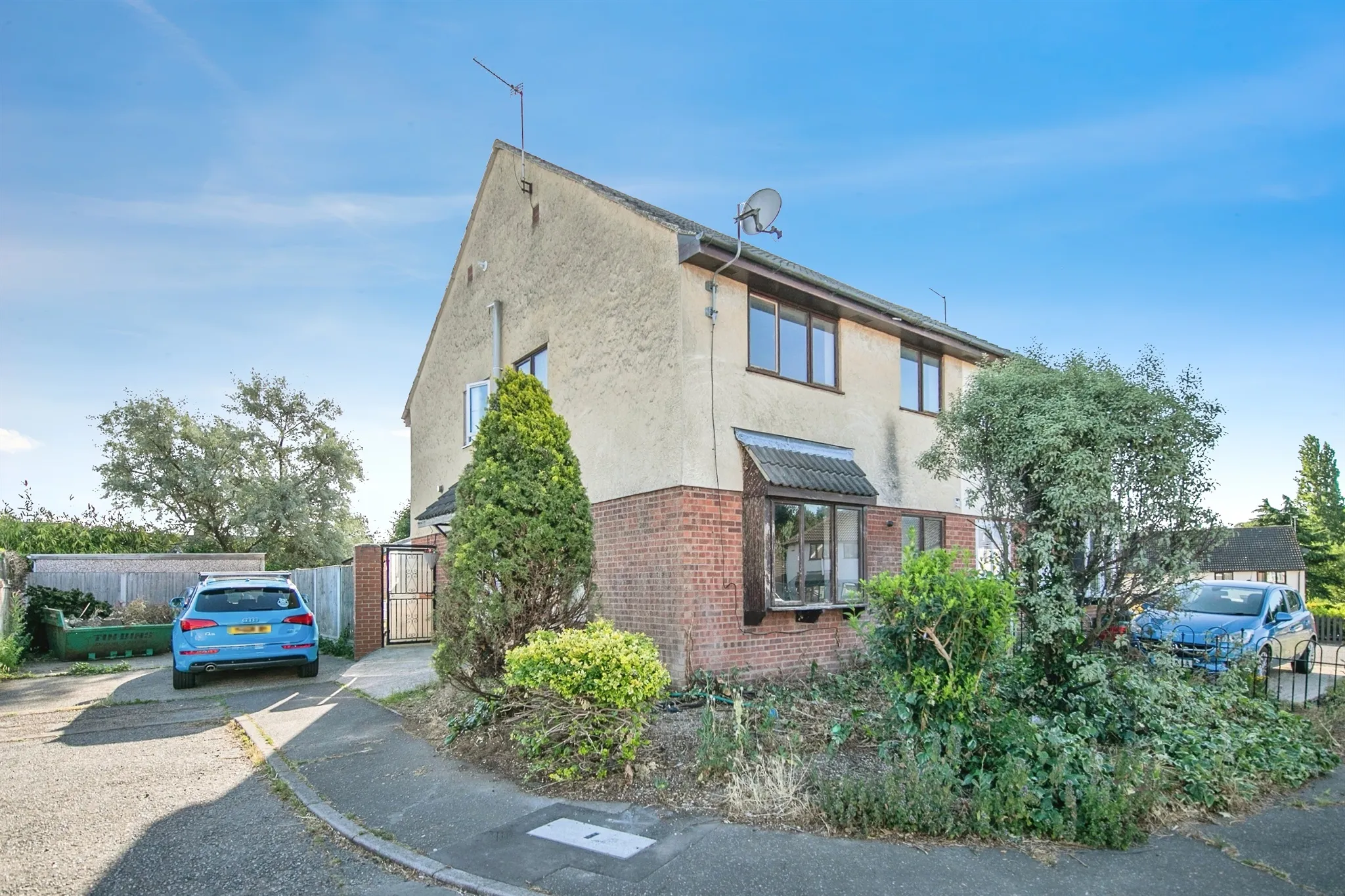 2 bed Semi-Detached