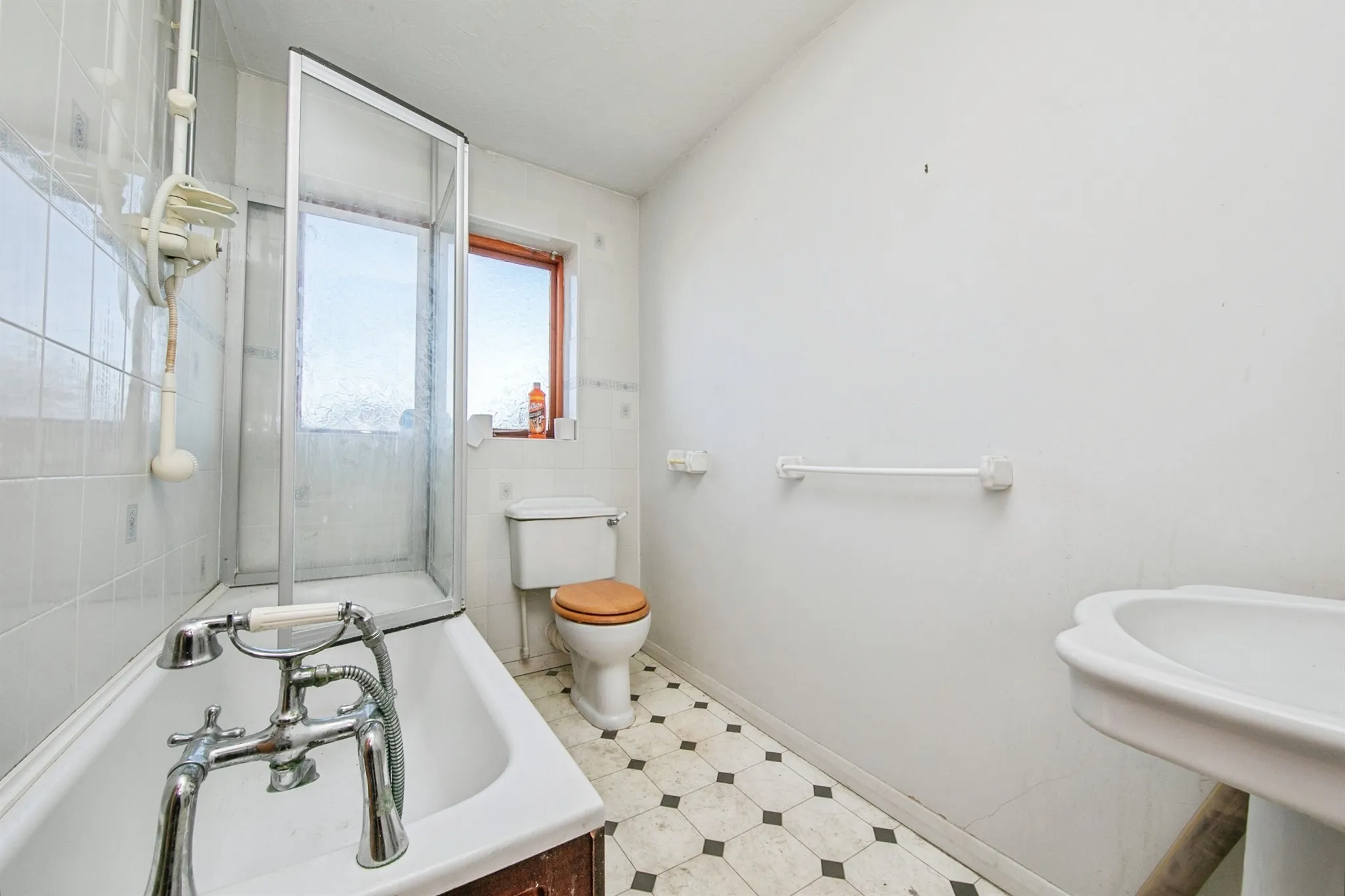 2 bed Semi-Detached