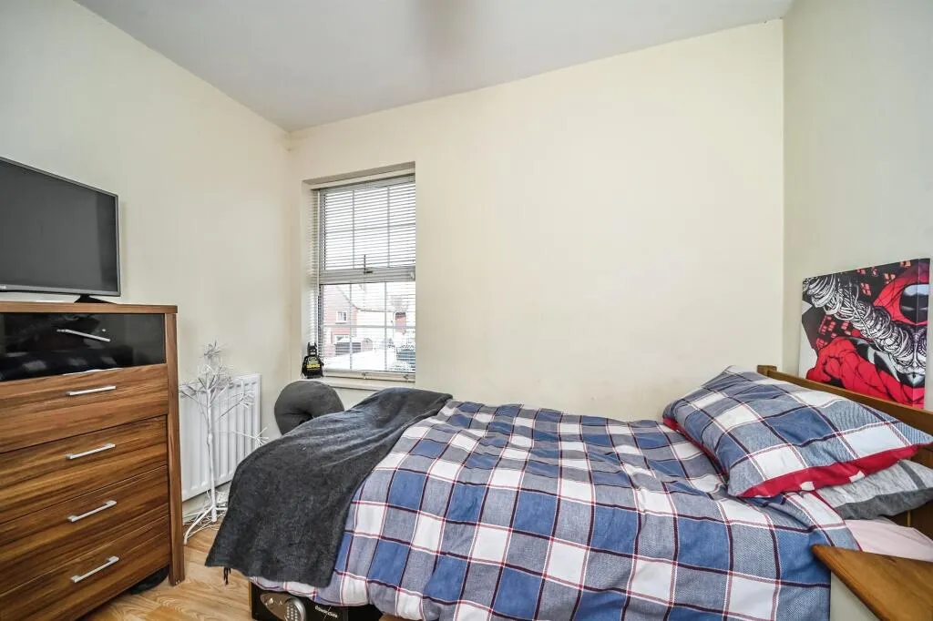 2 bed End of Terrace