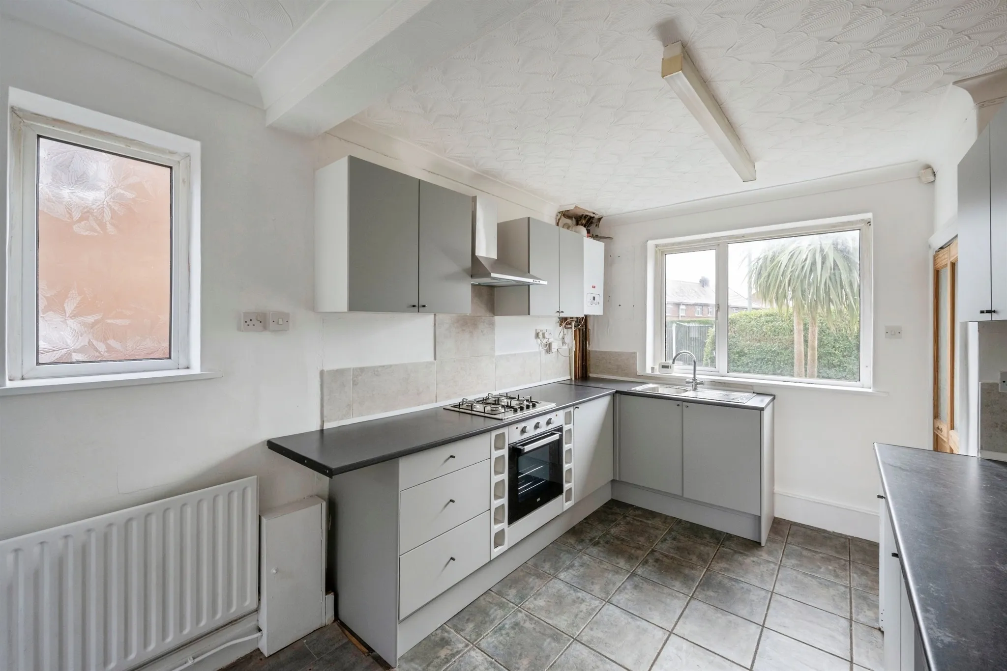 3 bed End of Terrace