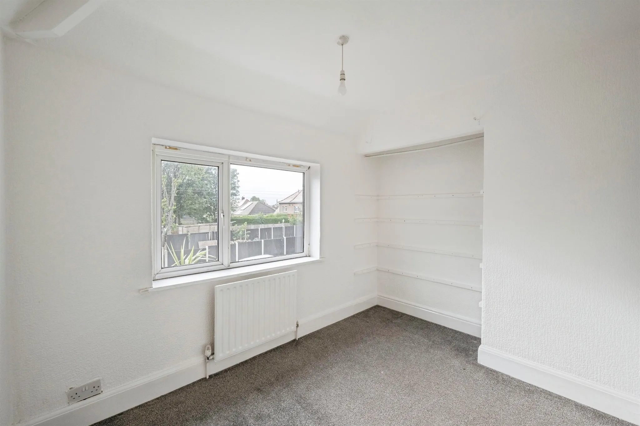 3 bed End of Terrace