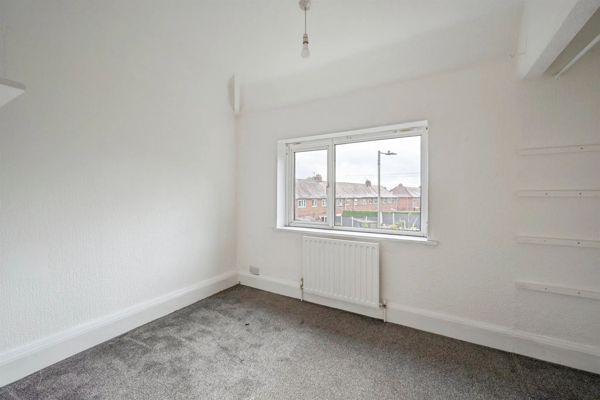 3 bed End of Terrace