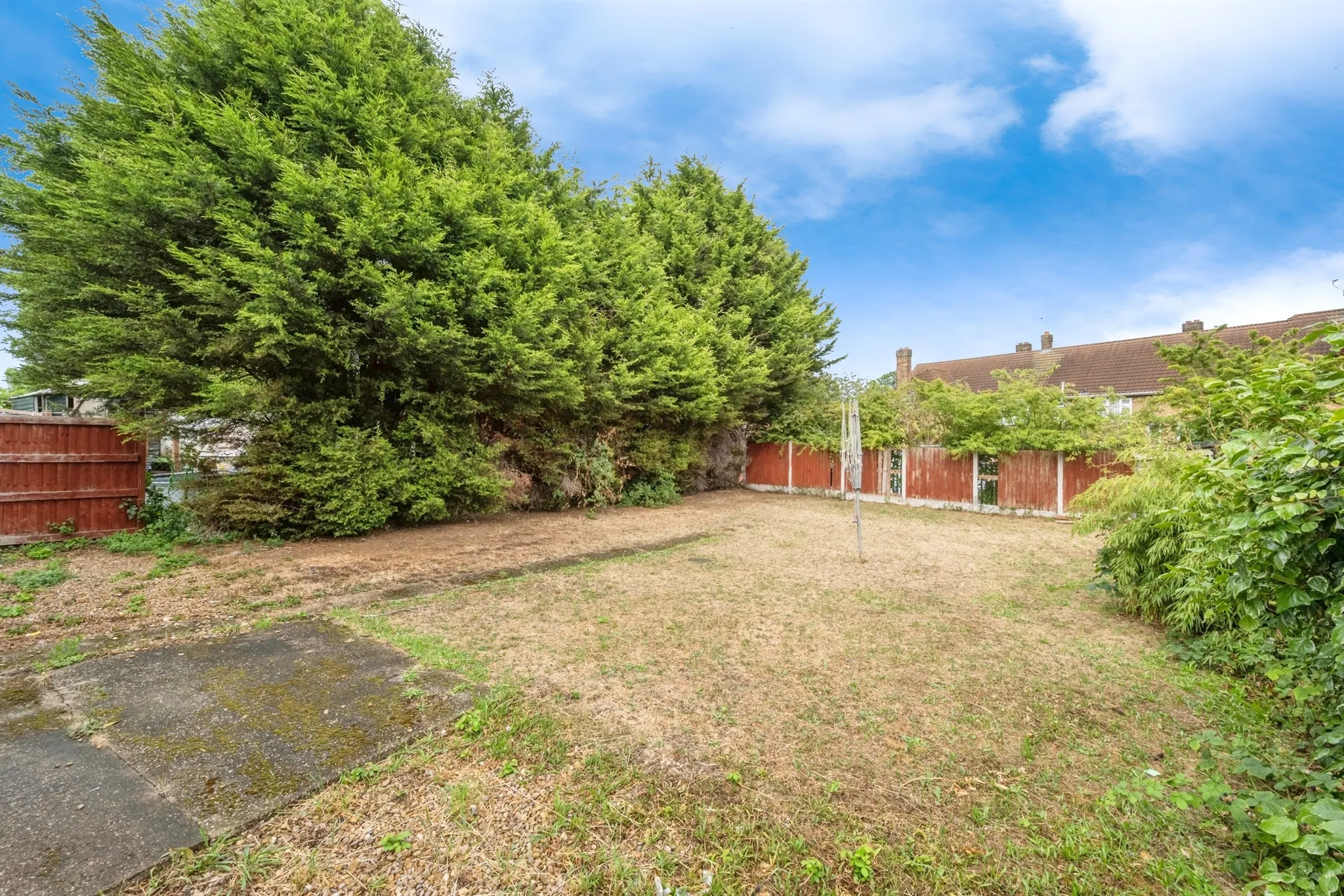 3 bed End of Terrace