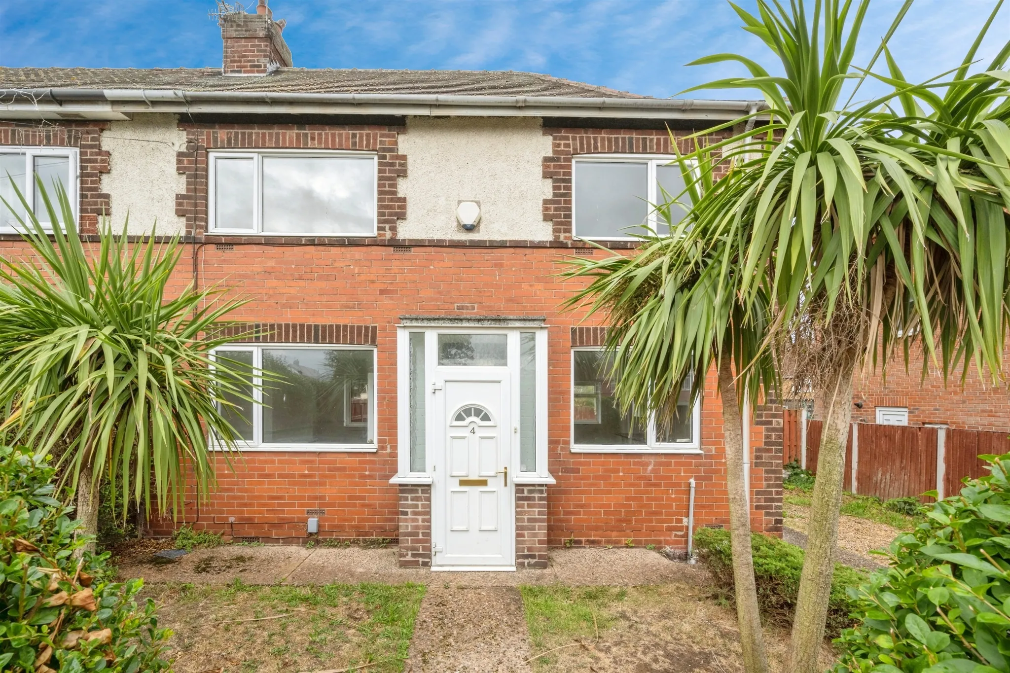 3 bed End of Terrace