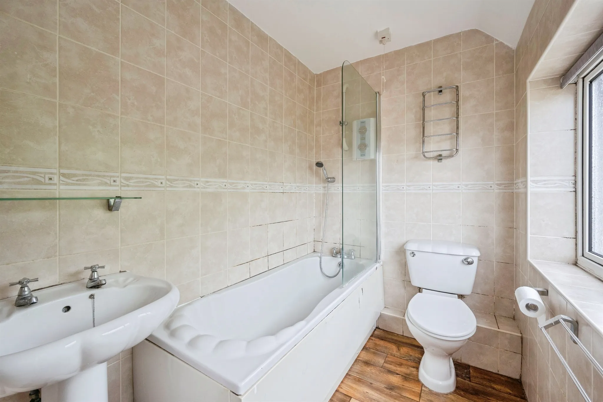 3 bed End of Terrace