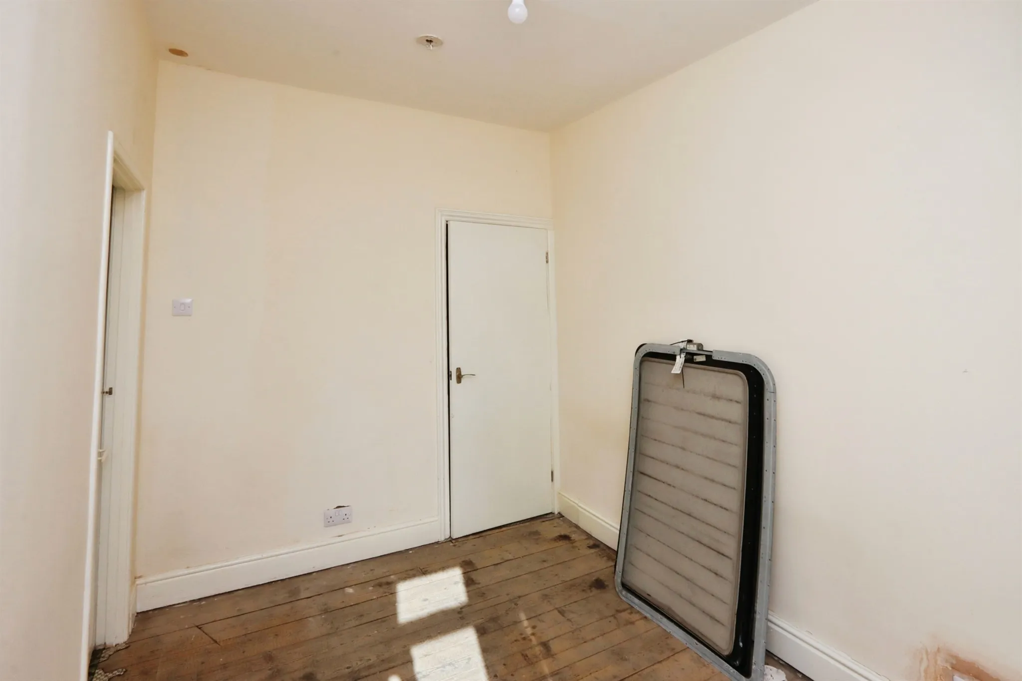 2 bed End of Terrace