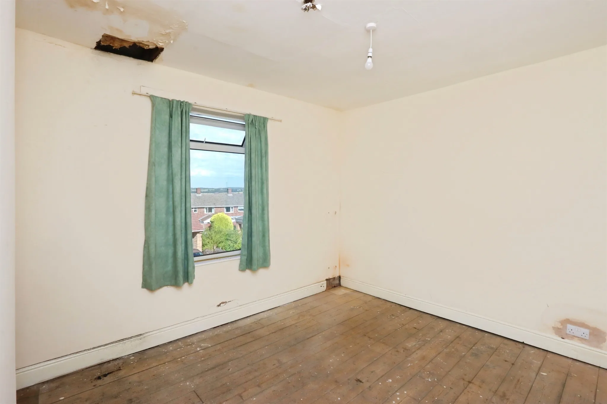 2 bed End of Terrace