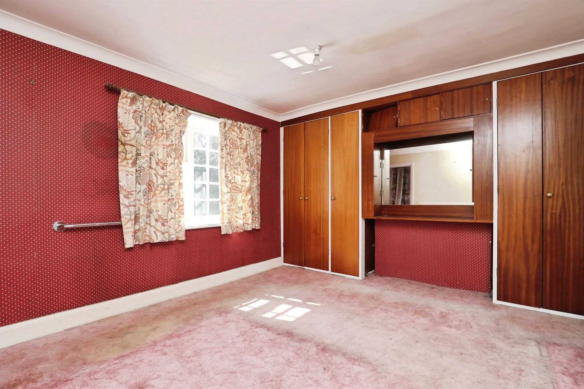 2 bed Character Property