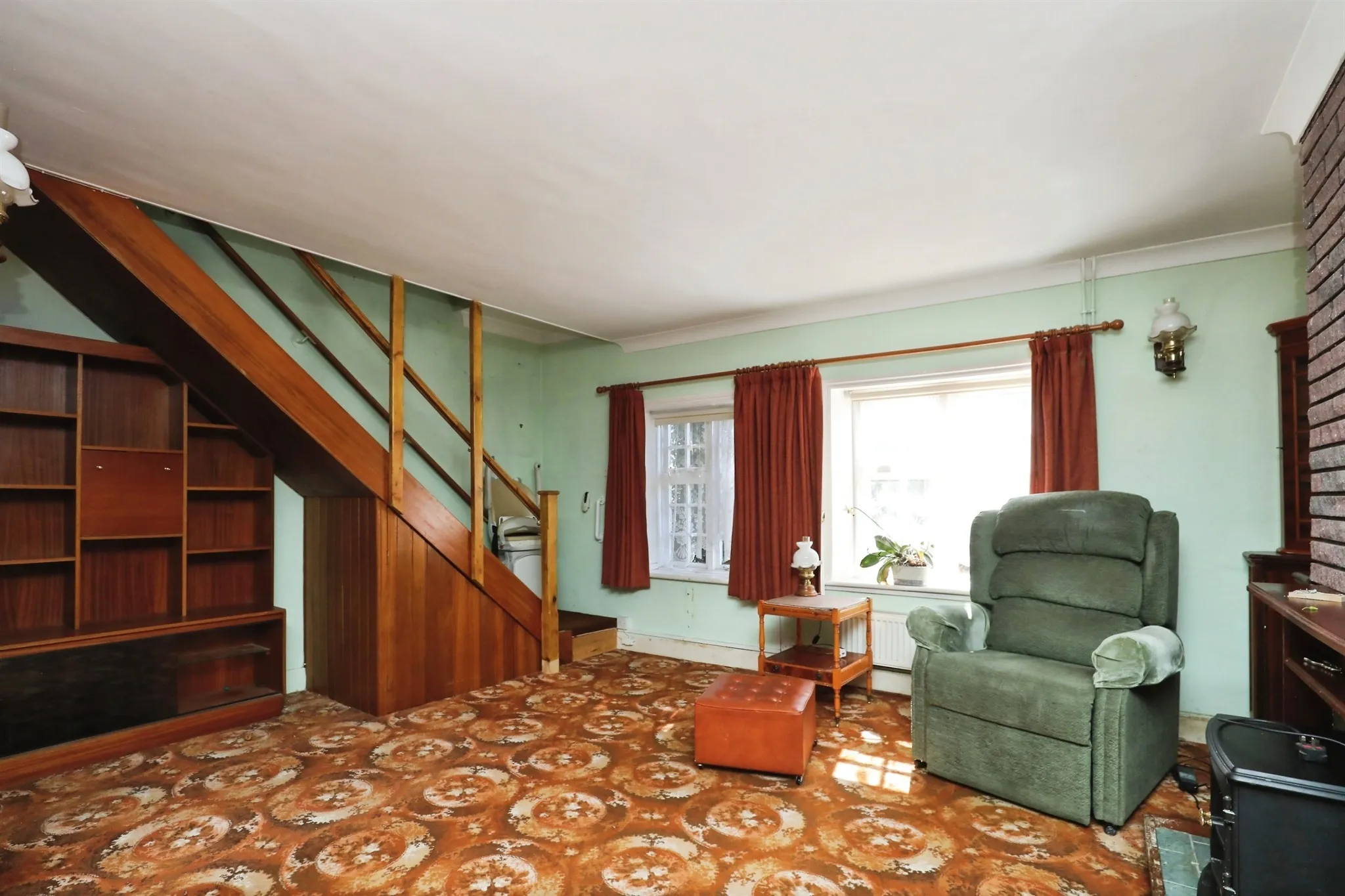 2 bed Character Property