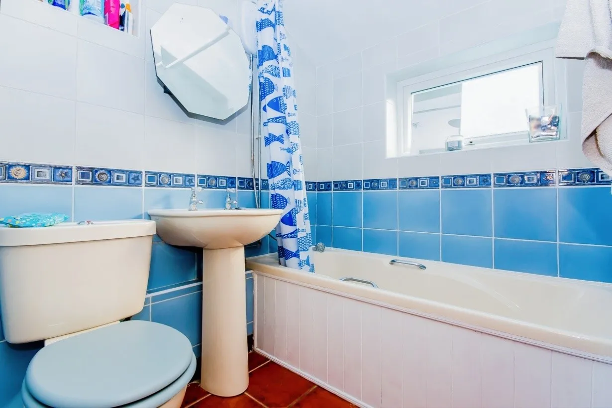 2 bed Semi-Detached