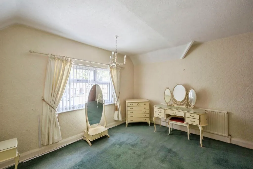 3 bed Semi-Detached