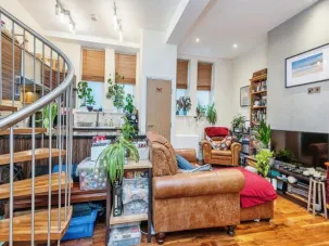 2 bed Barn Conversion