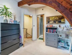2 bed Barn Conversion