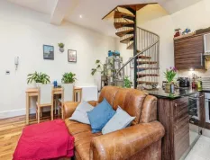 2 bed Barn Conversion